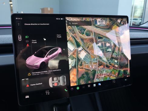 Used 2025 Tesla Model 3 image 20