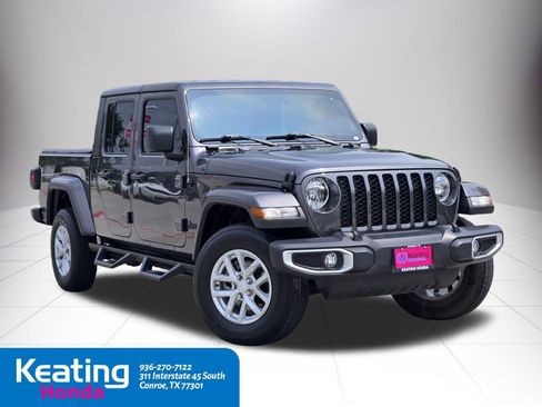 Used 2023 Jeep Gladiator Sport AWD/4WD image 3