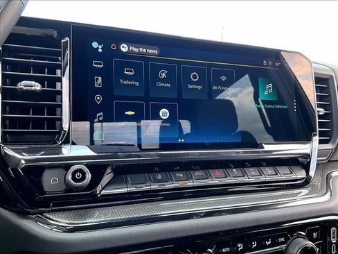New 2026 Chevrolet Silverado 2500 ZR2 w/ LPO, Dark Essentials Package AWD/4WD image 23