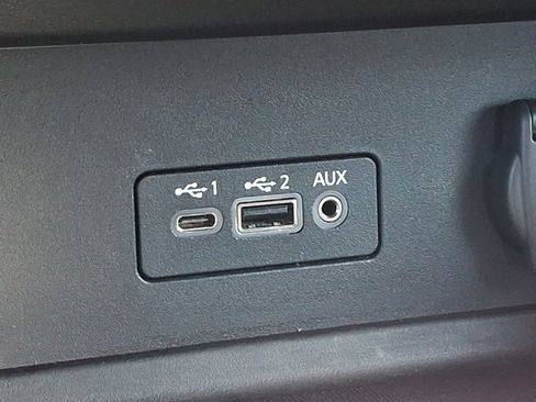Used 2023 Nissan Sentra SV FWD image 23