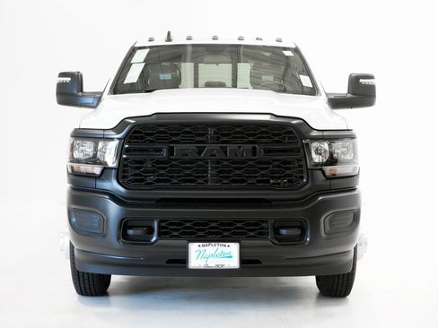 Used 2024 RAM 3500 Tradesman image 4