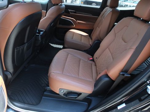 Used 2025 Kia Telluride SX Prestige X-Pro AWD/4WD image 13