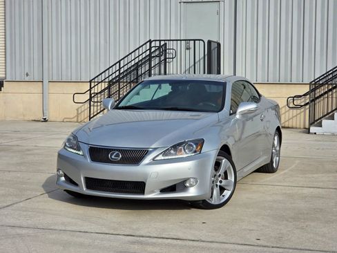 Used 2012 Lexus IS 250C w/ Luxury Pkg RWD image 1