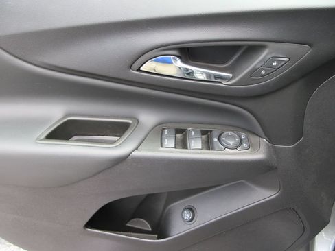 Used 2024 Chevrolet Equinox LT w/ LPO, Floor Liner Package FWD image 21