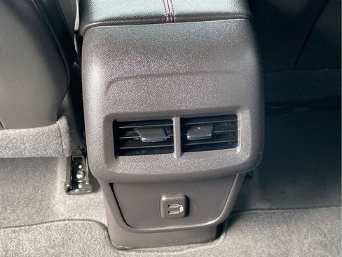 Used 2024 Chevrolet Equinox RS AWD/4WD image 17