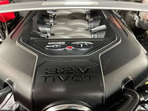 Used 2013 Ford Mustang GT Premium image 46