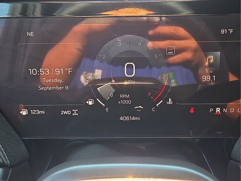 Used 2025 GMC Yukon Denali AWD/4WD image 18