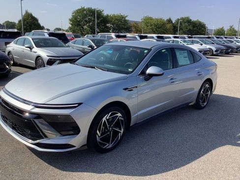 New 2026 Hyundai Sonata SEL image 1