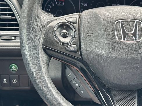 Used 2018 Honda HR-V EX image 21