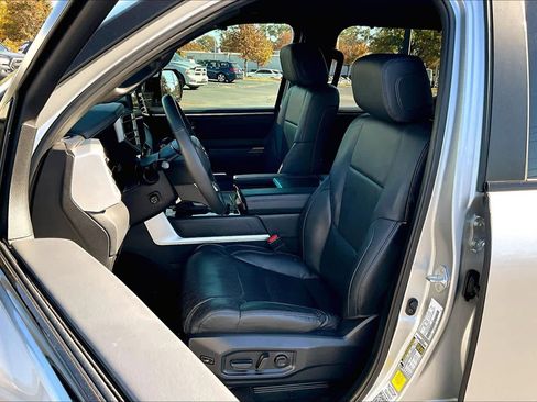 Used 2025 Toyota Tundra Platinum image 7