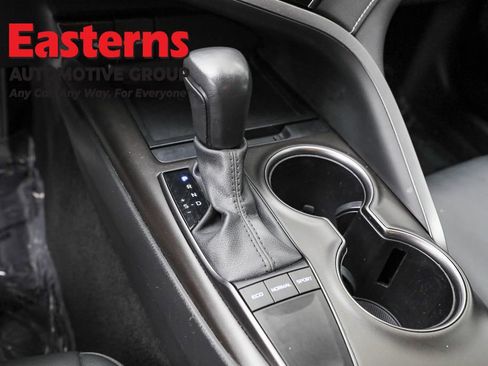 Used 2024 Toyota Camry SE FWD image 13