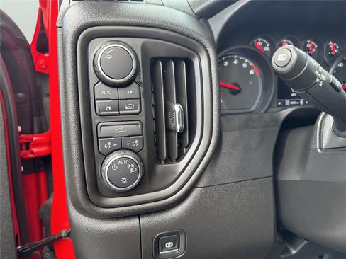 Used 2025 Chevrolet Silverado 1500 Custom AWD/4WD image 21