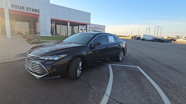 Used 2021 Toyota Avalon XLE FWD image 36
