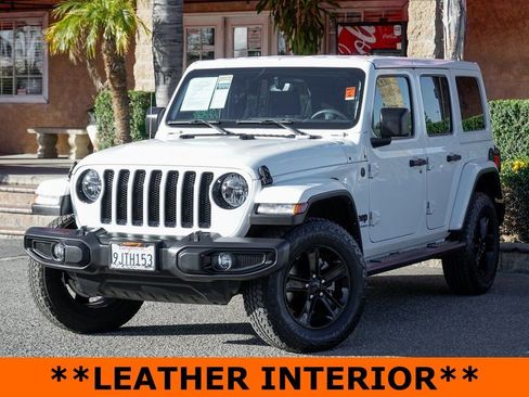 Used 2023 Jeep Wrangler Sahara image 4
