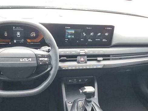 Certified 2025 Kia K4 FWD image 15