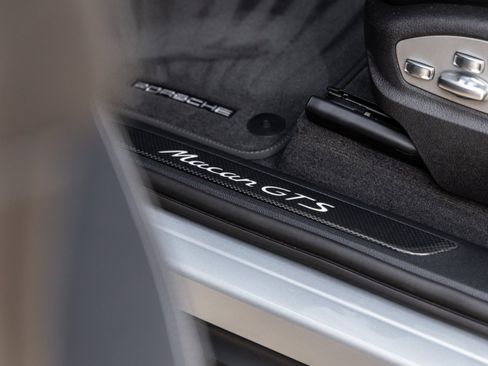 Certified 2026 Porsche Macan GTS AWD/4WD image 27