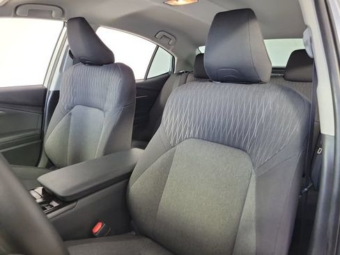 Used 2025 Toyota Camry LE FWD image 20