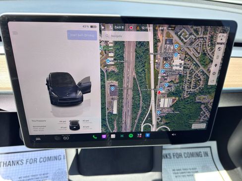 Used 2023 Tesla Model Y Long Range AWD/4WD image 19