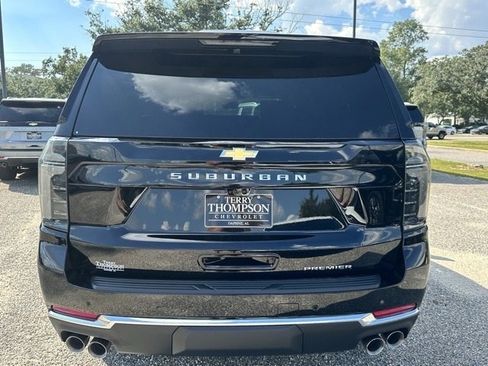 New 2025 Chevrolet Suburban Premier image 3