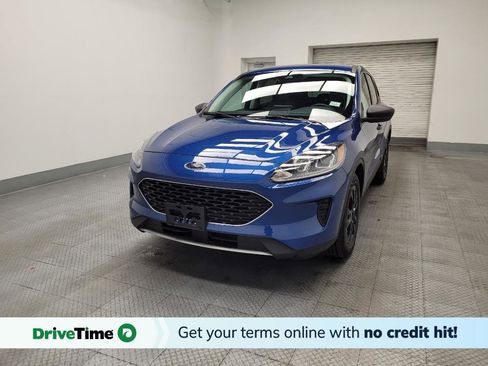 Used 2022 Ford Escape SE FWD image 1