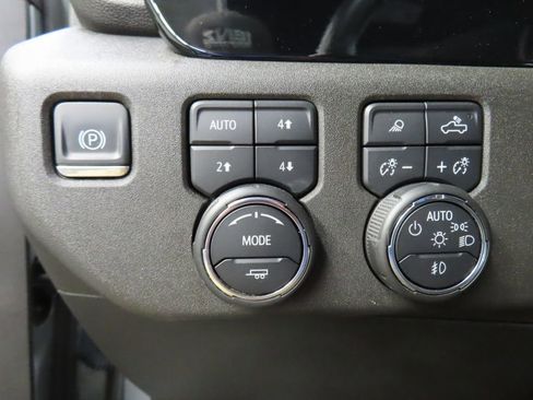 Used 2024 Chevrolet Silverado 2500 High Country AWD/4WD image 63
