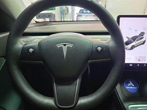 Used 2021 Tesla Model Y Long Range AWD/4WD image 6