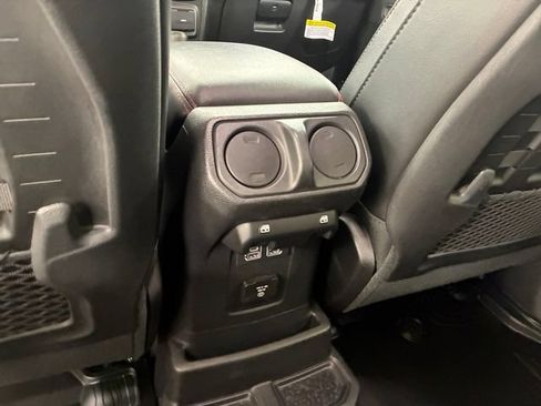 Used 2020 Jeep Wrangler Unlimited Rubicon AWD/4WD image 19