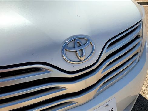 Used 2011 Toyota Venza AWD w/ Premium Pkg #2 image 29