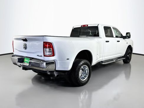 Used 2024 RAM 3500 Tradesman w/ Chrome Appearance Group AWD/4WD image 10