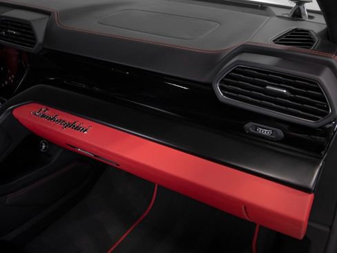 Used 2022 Lamborghini Urus image 51