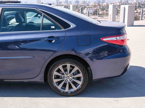 Used 2017 Toyota Camry XLE w/ Convenience Package FWD image 8