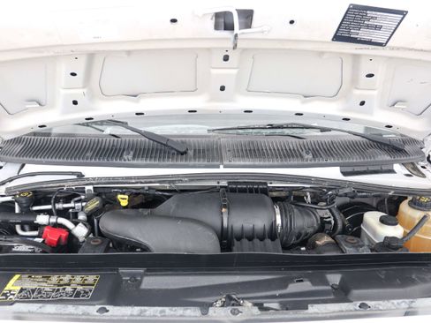 Used 2013 Ford E-350 and Econoline 350 XLT image 34