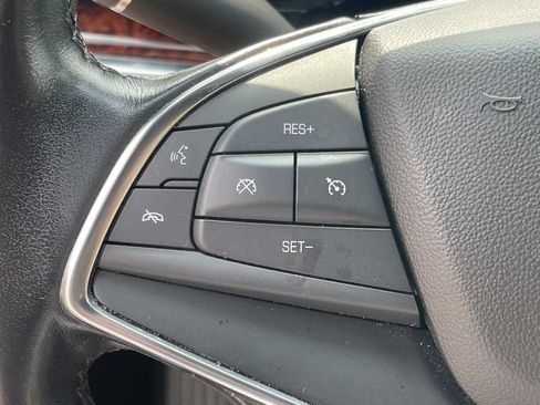 Used 2019 Cadillac XT5 Premium Luxury w/ Driver Assist Package FWD image 39