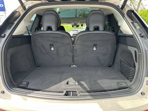 New 2025 Volvo EX90 Ultra image 14