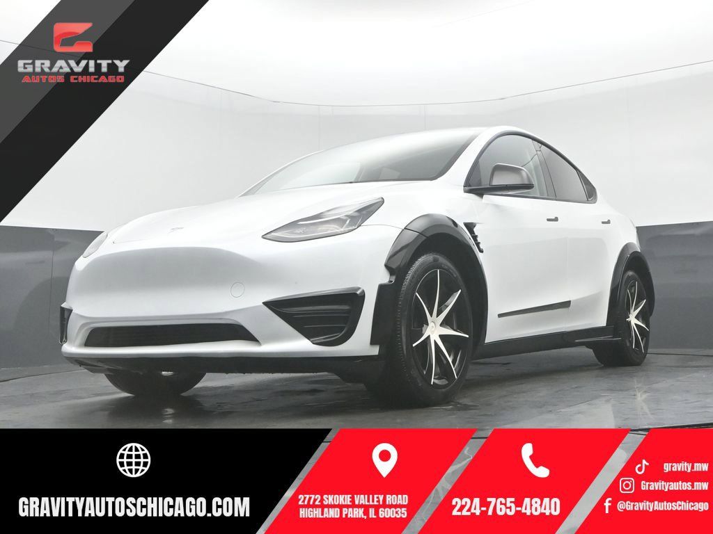 Used 2023 Tesla Model Y Long Range AWD/4WD image 1