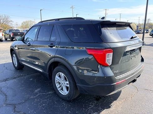 Used 2024 Ford Explorer XLT w/ Equipment Group 202A AWD/4WD image 5