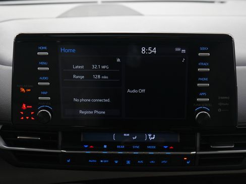 Used 2021 Toyota Sienna XLE image 16