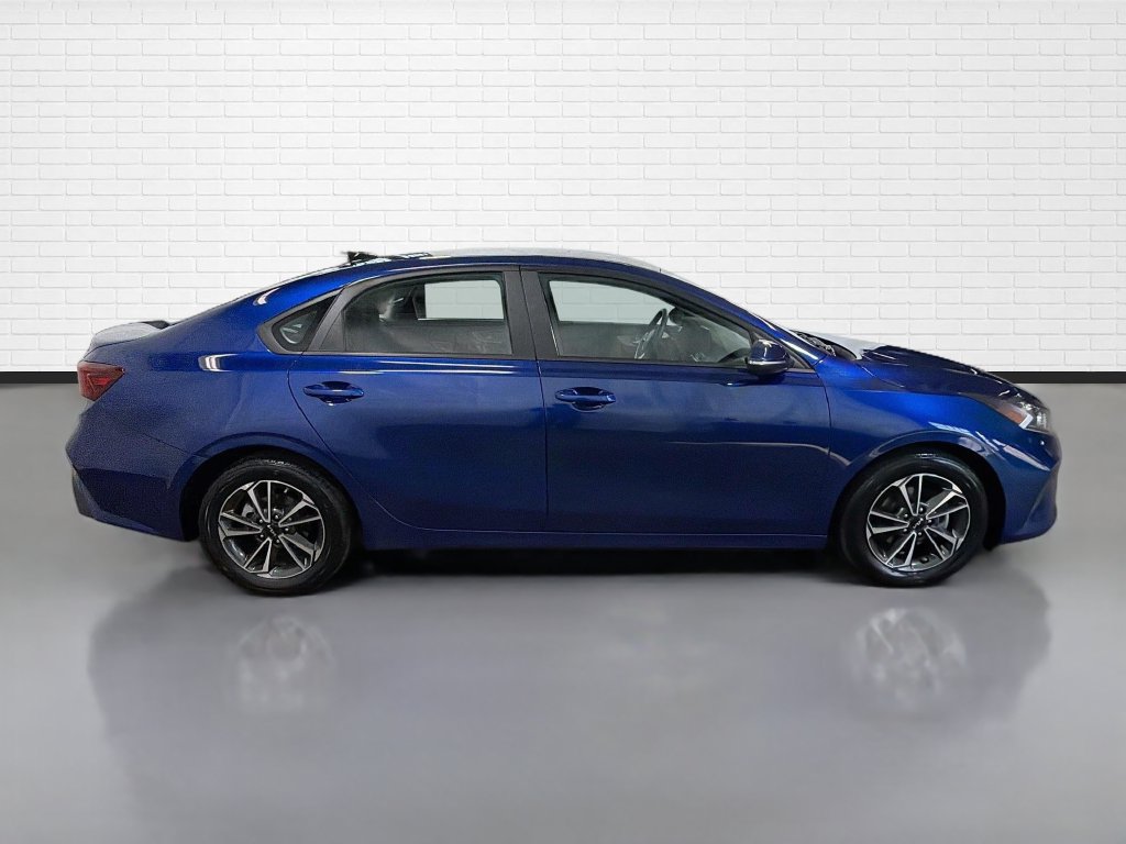 Used 2023 Kia Forte LXS w/ LXS Technology Package FWD image 10