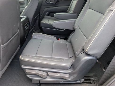 Used 2025 Chevrolet Tahoe Premier RWD image 29
