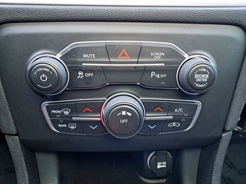 Used 2023 Dodge Charger SXT w/ Blacktop Package image 22