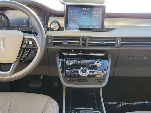 Used 2020 Lincoln Corsair FWD w/ Equipment Group 101A image 20