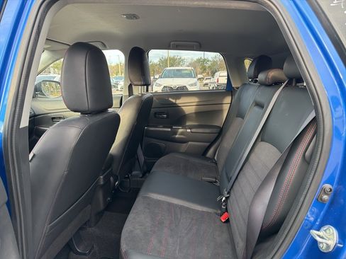 Used 2024 Mitsubishi Outlander Sport SE image 9