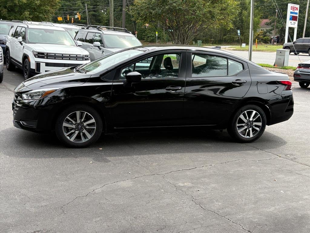 Used 2025 Nissan Versa SV FWD image 3