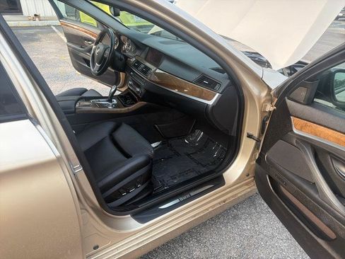 Used 2011 BMW 528i Sedan RWD image 17