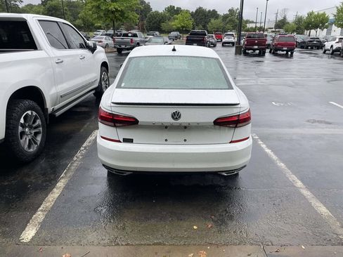 Used 2020 Volkswagen Passat 2.0T R-Line FWD image 5