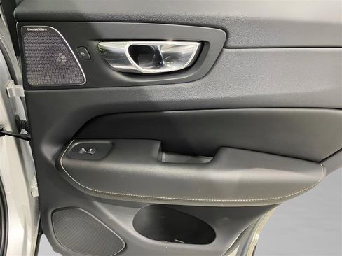 Used 2019 Volvo XC60 T6 R-Design w/ Protection Package Premier image 28