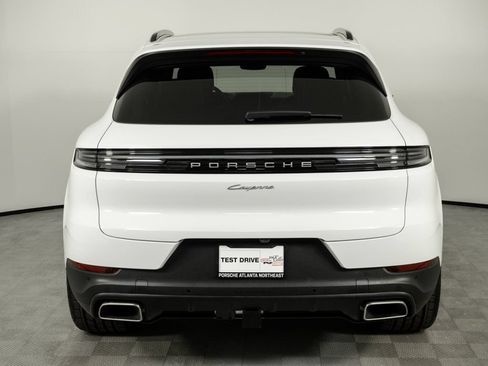 Certified 2026 Porsche Cayenne AWD/4WD image 30