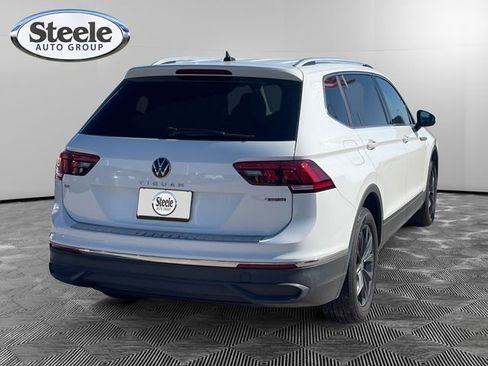 New 2024 Volkswagen Tiguan SE image 5