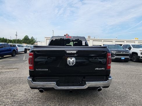 Used 2022 RAM 1500 Laramie AWD/4WD image 4