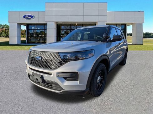 New 2026 Ford Explorer 4WD Police Interceptor image 8